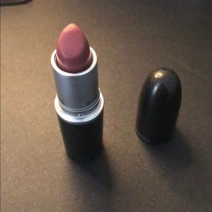 Mac lipstick in capricious